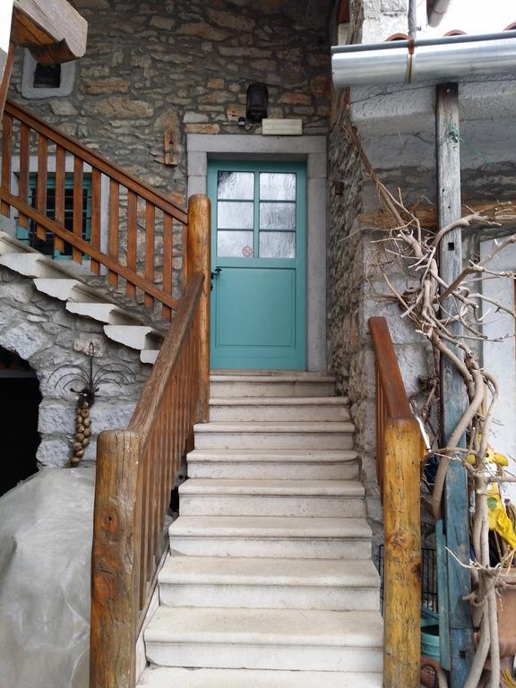 Apartments Valentinus 1800 Sezana Exterior photo